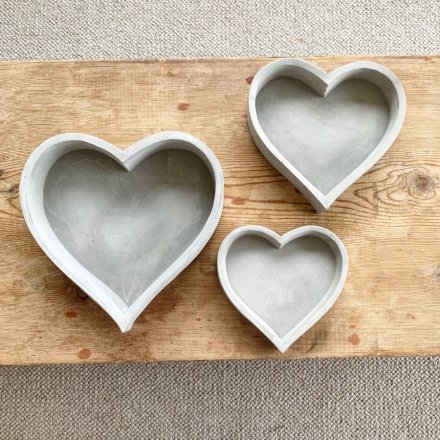 Medium Heart Shaped Cement Tray